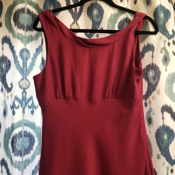 Dress - Picture 2 of 5